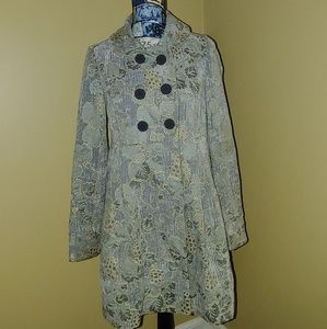 Kimchi & Blue coat